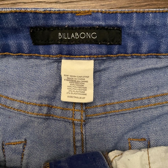 Billabong distressed look jean shorts size 27 - Picture 3 of 4